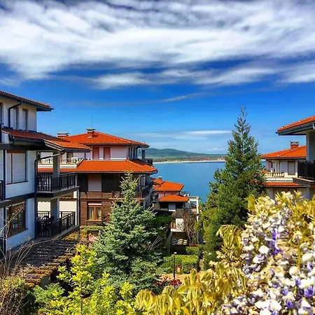 санта марина-сладка къща Lägenhet Sozopol