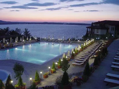 Lägenhet санта марина-сладка къща *